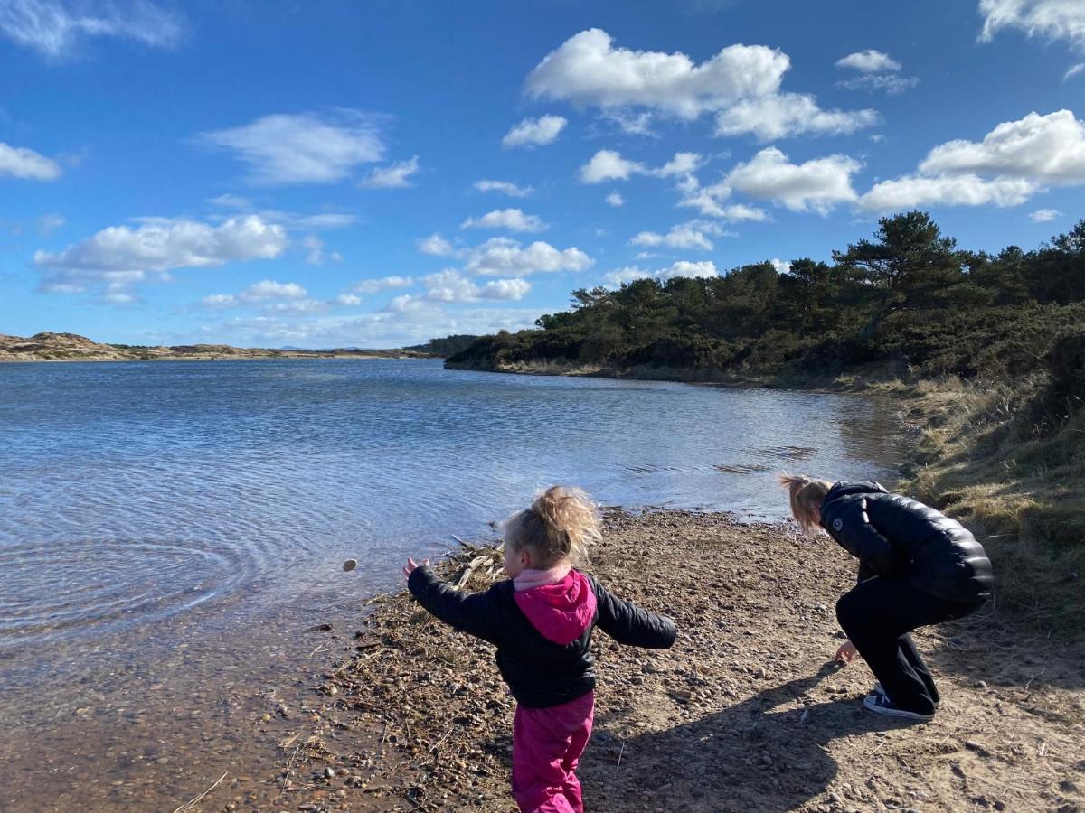 Beachfront Lodge, Lossiemouth Bay エクステリア 写真
