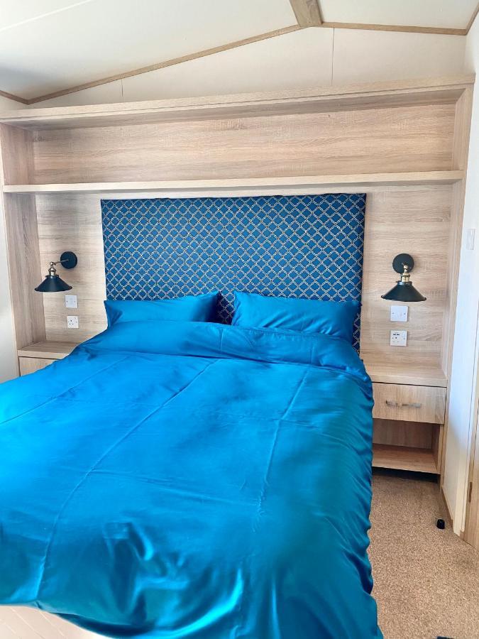 Beachfront Lodge, Lossiemouth Bay エクステリア 写真